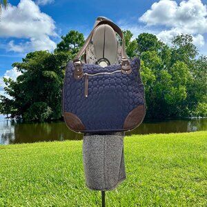 Vera Bradley WILDWOOD PARK Navy Blue Quilted Shoulder Bag Brown Leather Zip Top